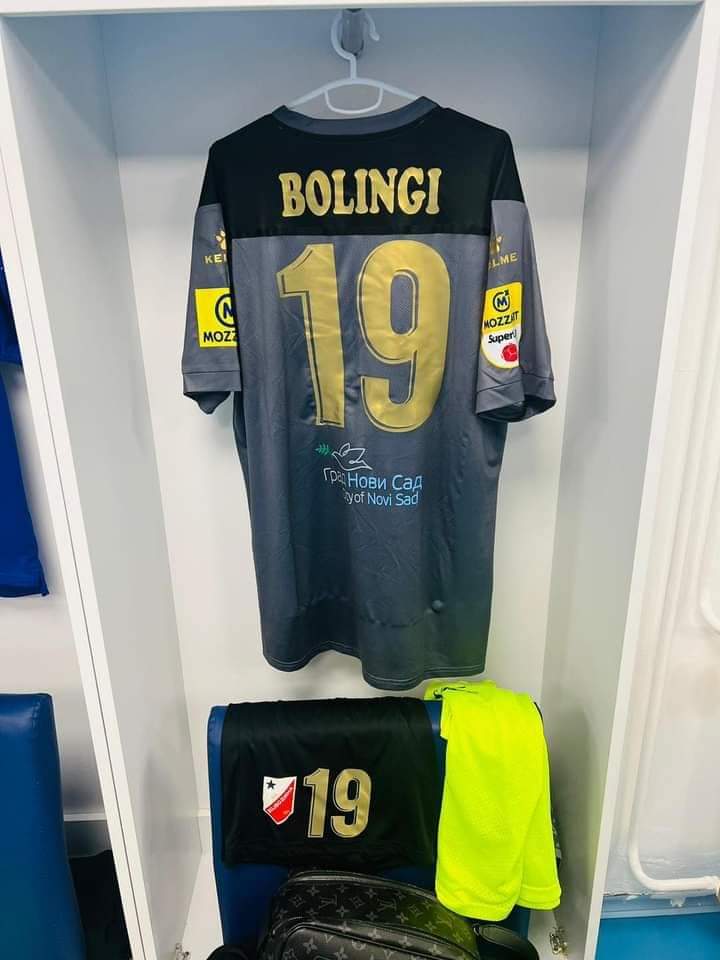 Face au rumeurs des internautes congolais :L'international footballeur Jonathan Bolingi serait admis aux soins intensifs en Serbie