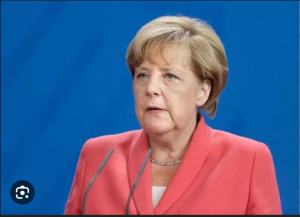 Angela Merkel: première femme chancelière allemande à l'âge de 51 ans