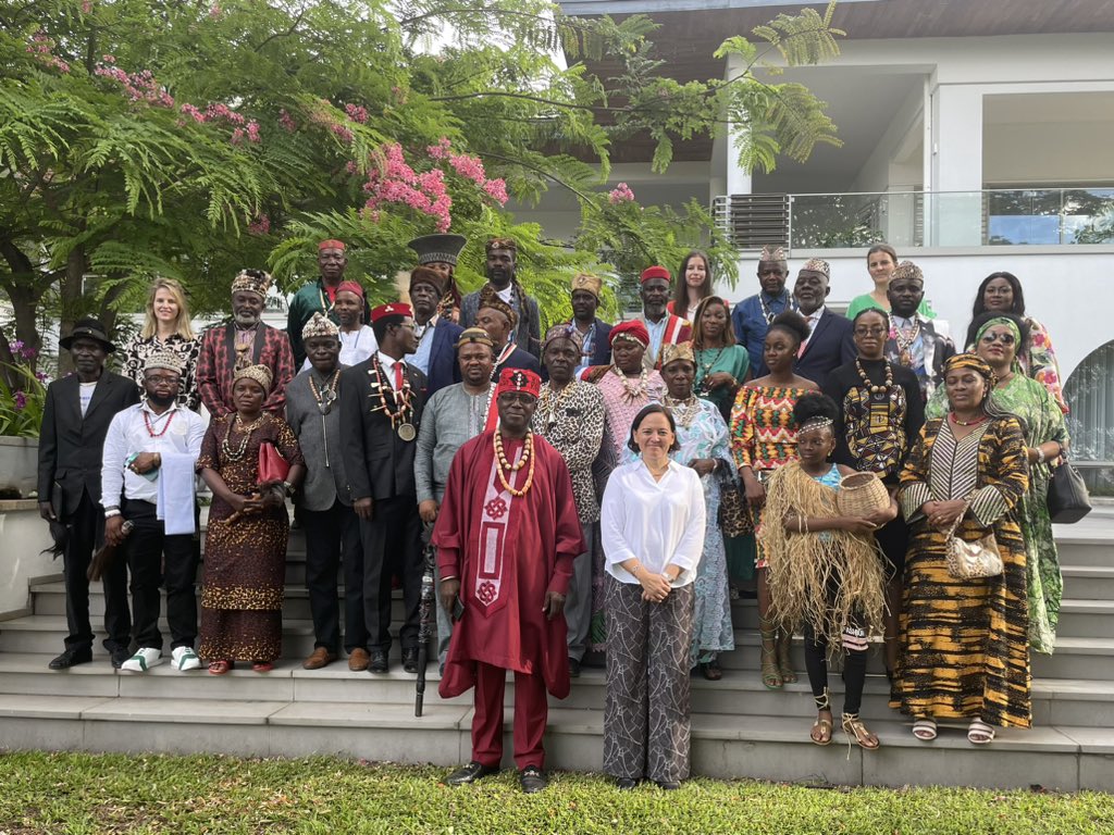 Diplomatie: Un délégation des chefs coutumiers reçu par l'Ambassadrice du Royaume de Belgique à Kinshasa